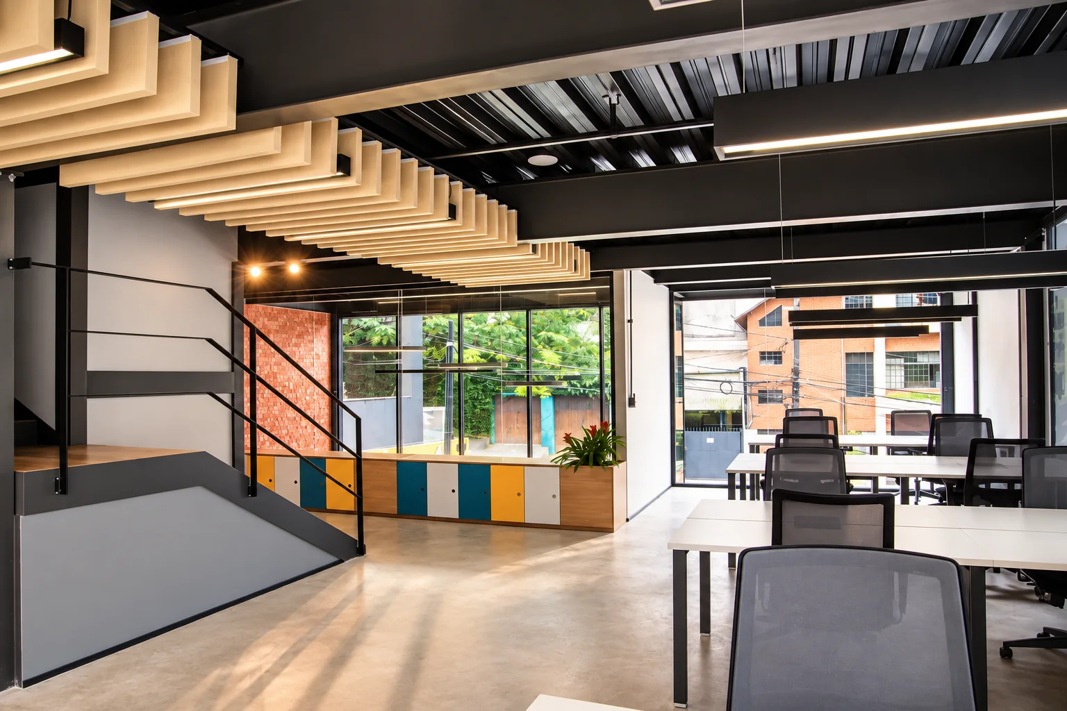 Área comum e estações de trabalho do Spacebox